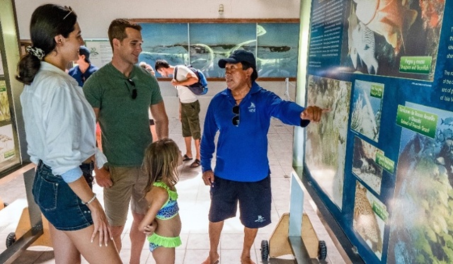 11 - HiRes - Isla Contoy Tour - Guide tour-1-1-1